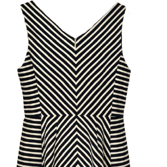 Maeve by Anthropologie Mitered Chevron Dress Lined - Navy/Ivory - 12 - Picture 7 of 12